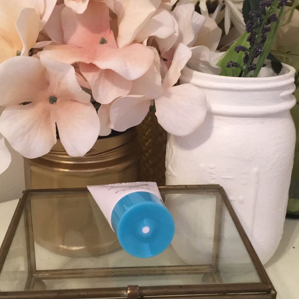 drunk elephant đ umbra sunscreen - Picture 5 of 7